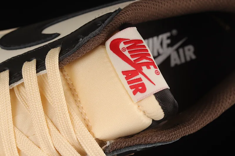 All categories Air Jordan Jordan series basketball shoes Air Jordan 1 Low Travis Scott x Air Jordan 1 Low "Dark Mocha" AJ1 Joe 1 small barb CQ4277-105